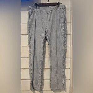 JJill’s NWT Striped blue and white stretch  linen  pants in size medium .